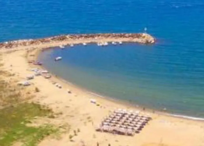 Georgios House بيت للعطل